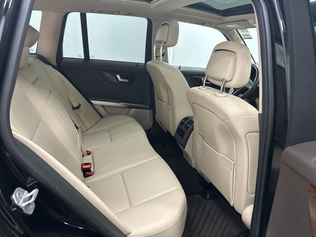 Used 2013 Mercedes-Benz GLK 350 2WD image 17