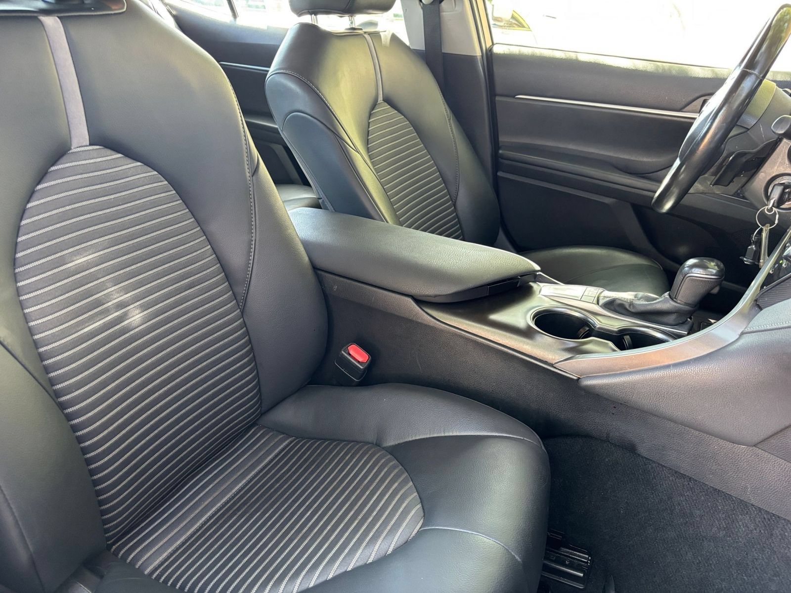 Used 2024 Toyota Camry SE FWD image 35