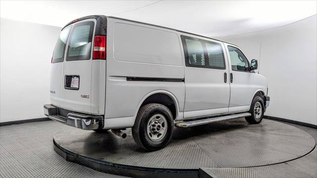 Used 2017 GMC Savana 2500 RWD image 8