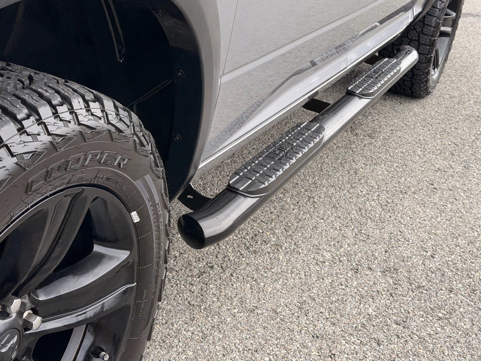 Used 2022 RAM 1500 Warlock w/ Electronics Group AWD/4WD image 9