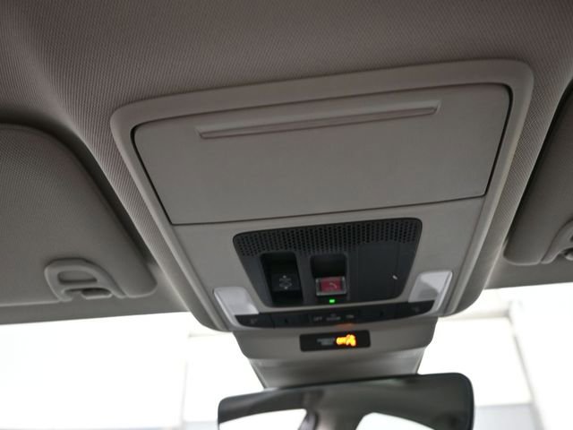 Used 2023 Honda Accord EX-L image 12