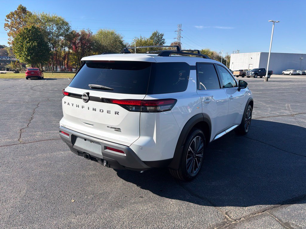 New 2026 Nissan Pathfinder Platinum AWD/4WD image 10