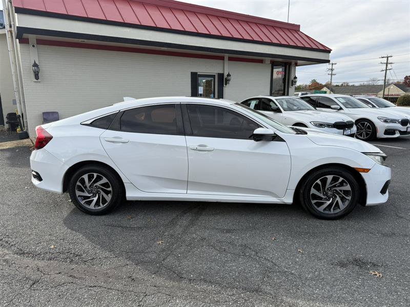 Used 2018 Honda Civic EX image 3