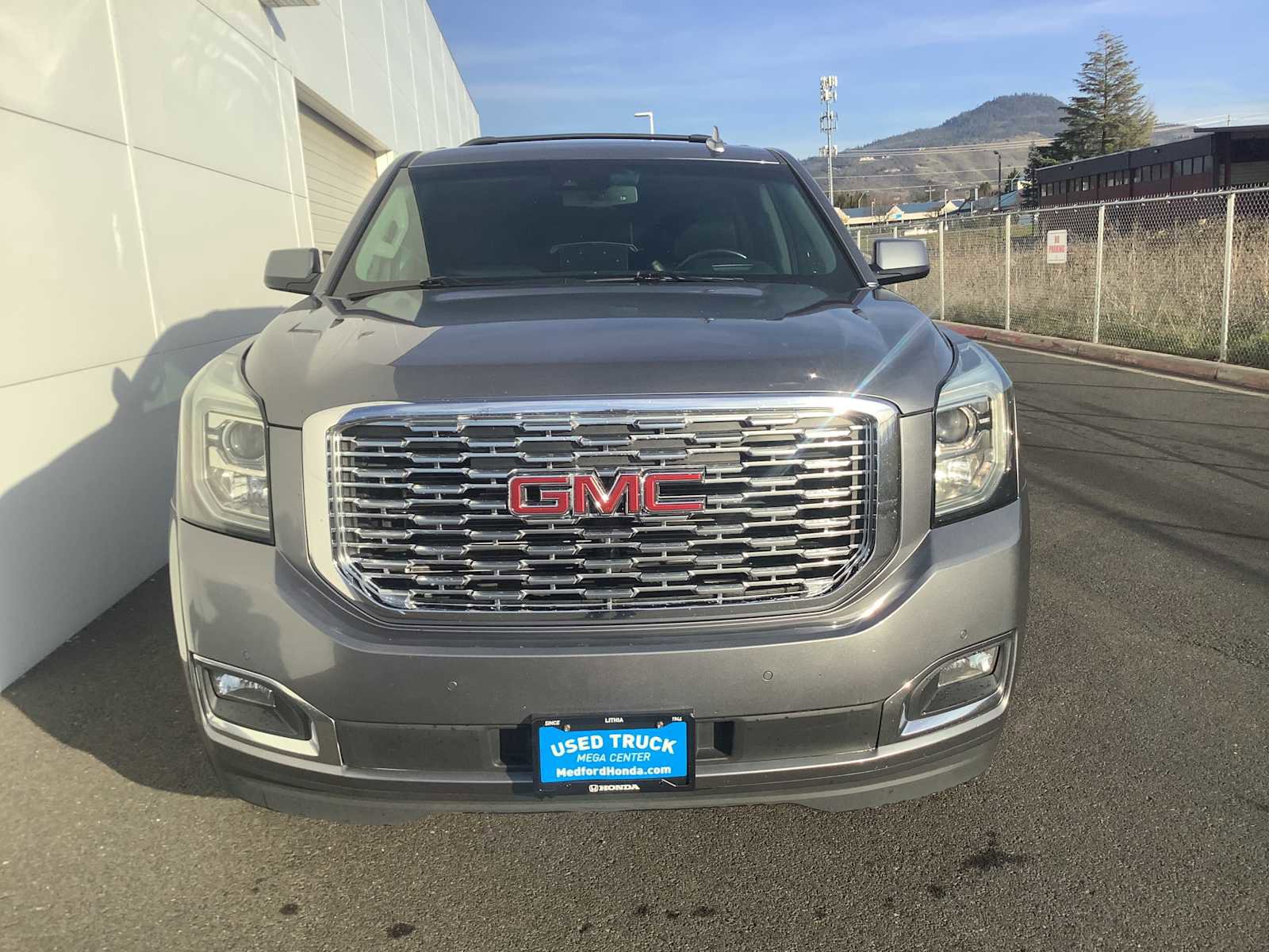 Used 2019 GMC Yukon XL Denali w/ Denali Ultimate Package image 6