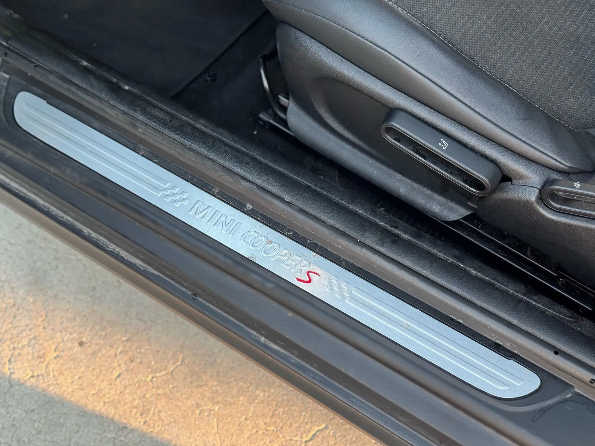 Used 2015 MINI Cooper S image 18