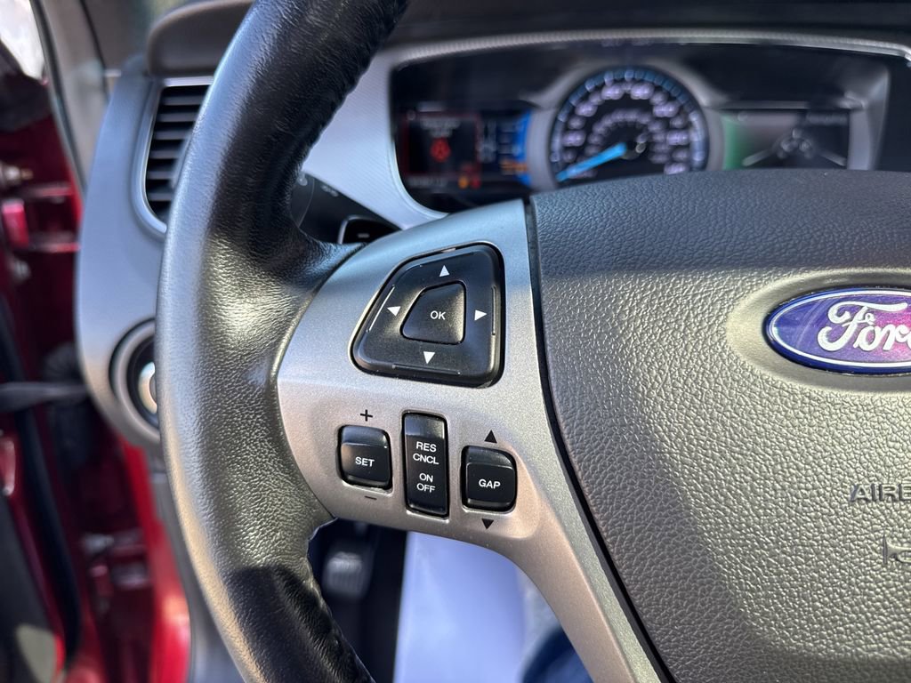 Used 2018 Ford Taurus SHO w/ Driver Assist Package AWD/4WD image 33