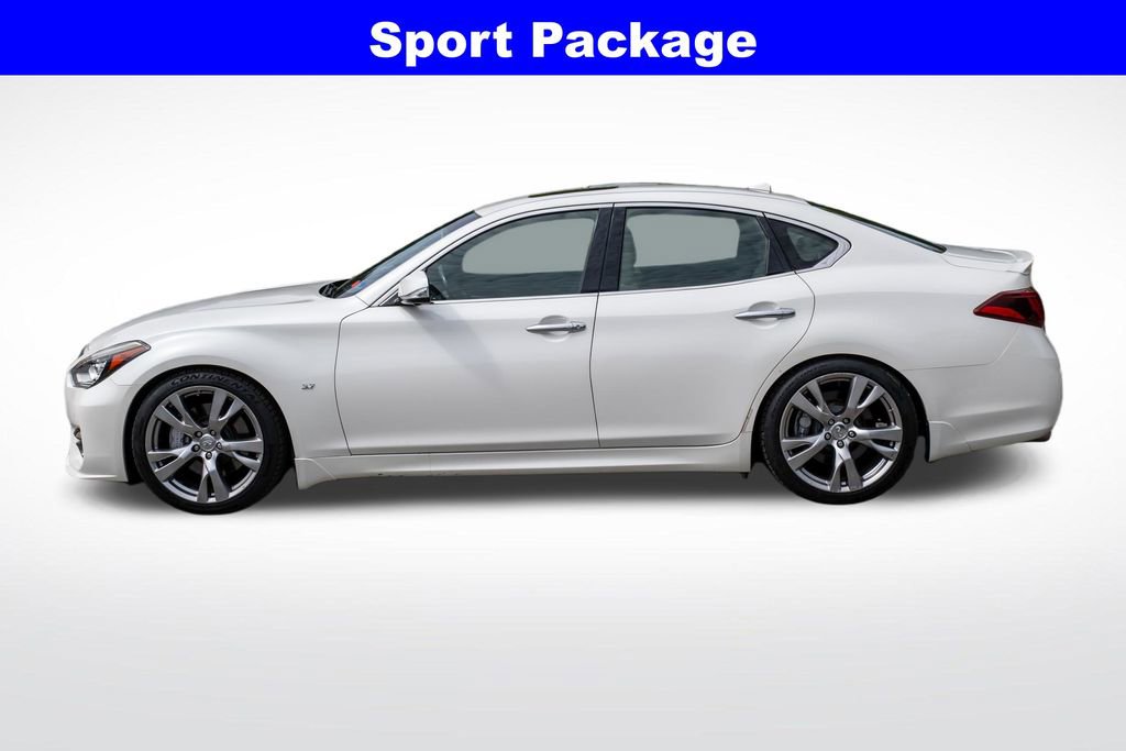 Used 2016 INFINITI Q70 3.7 w/ Sport Package AWD/4WD image 5
