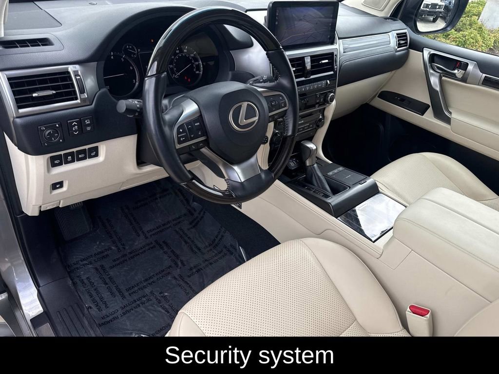 Used 2023 Lexus GX 460 Luxury w/ Accessory Package AWD/4WD image 22