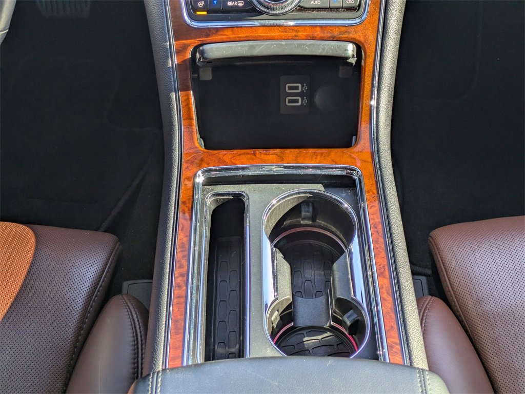 Used 2020 Lincoln Continental Reserve w/ Luxury Package image 20