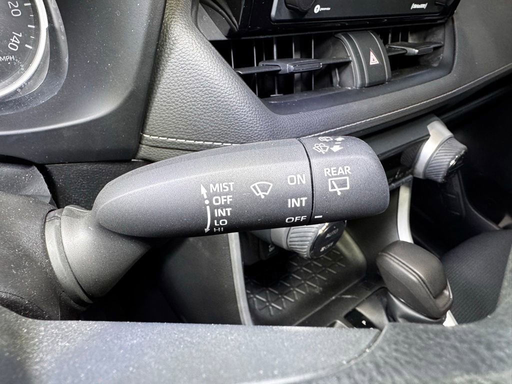 Certified 2022 Toyota RAV4 LE AWD/4WD image 25