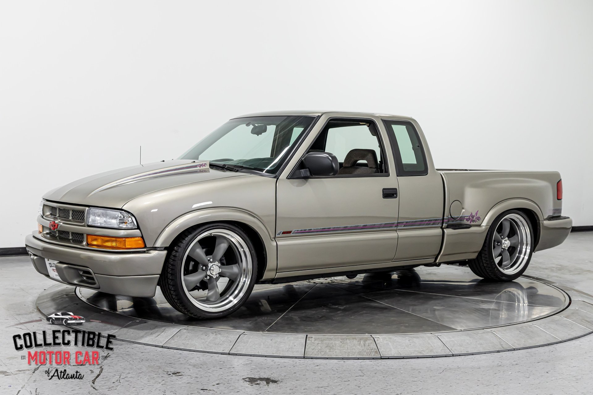 Used 2000 Chevrolet S10 Pickup LS w/ Preferred Equipment Group RWD image 10