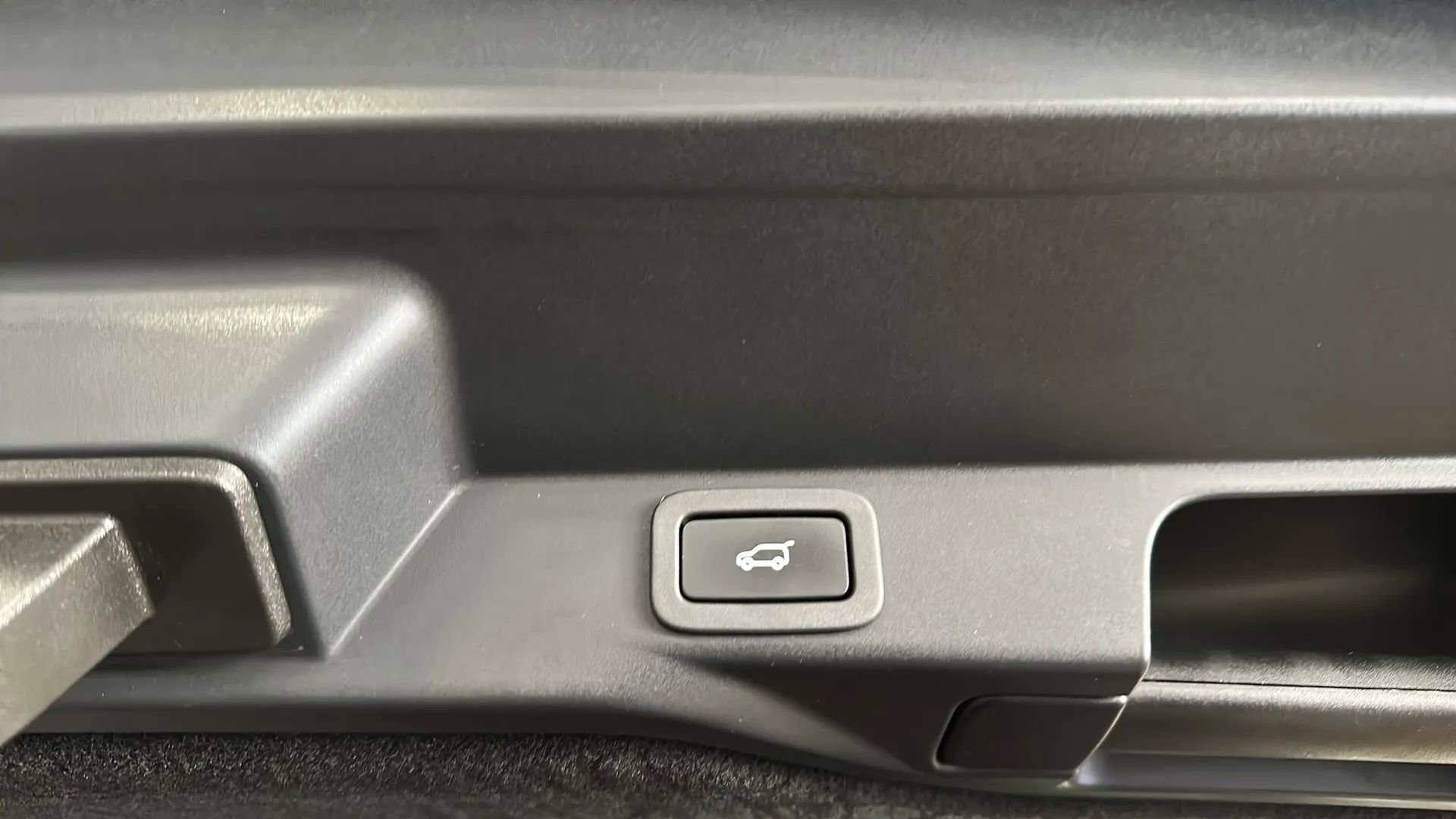 Used 2014 Land Rover Range Rover Sport Autobiography image 15