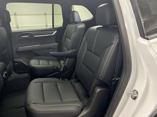 New 2026 GMC Acadia Elevation w/ Elevation Premium Package AWD/4WD image 25