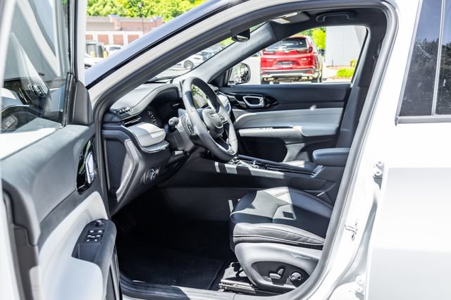 Used 2024 Jeep Compass Limited AWD/4WD image 24