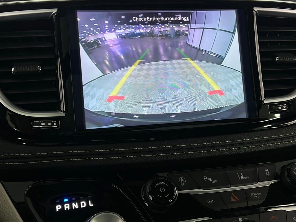 Certified 2024 Chrysler Pacifica Limited image 19