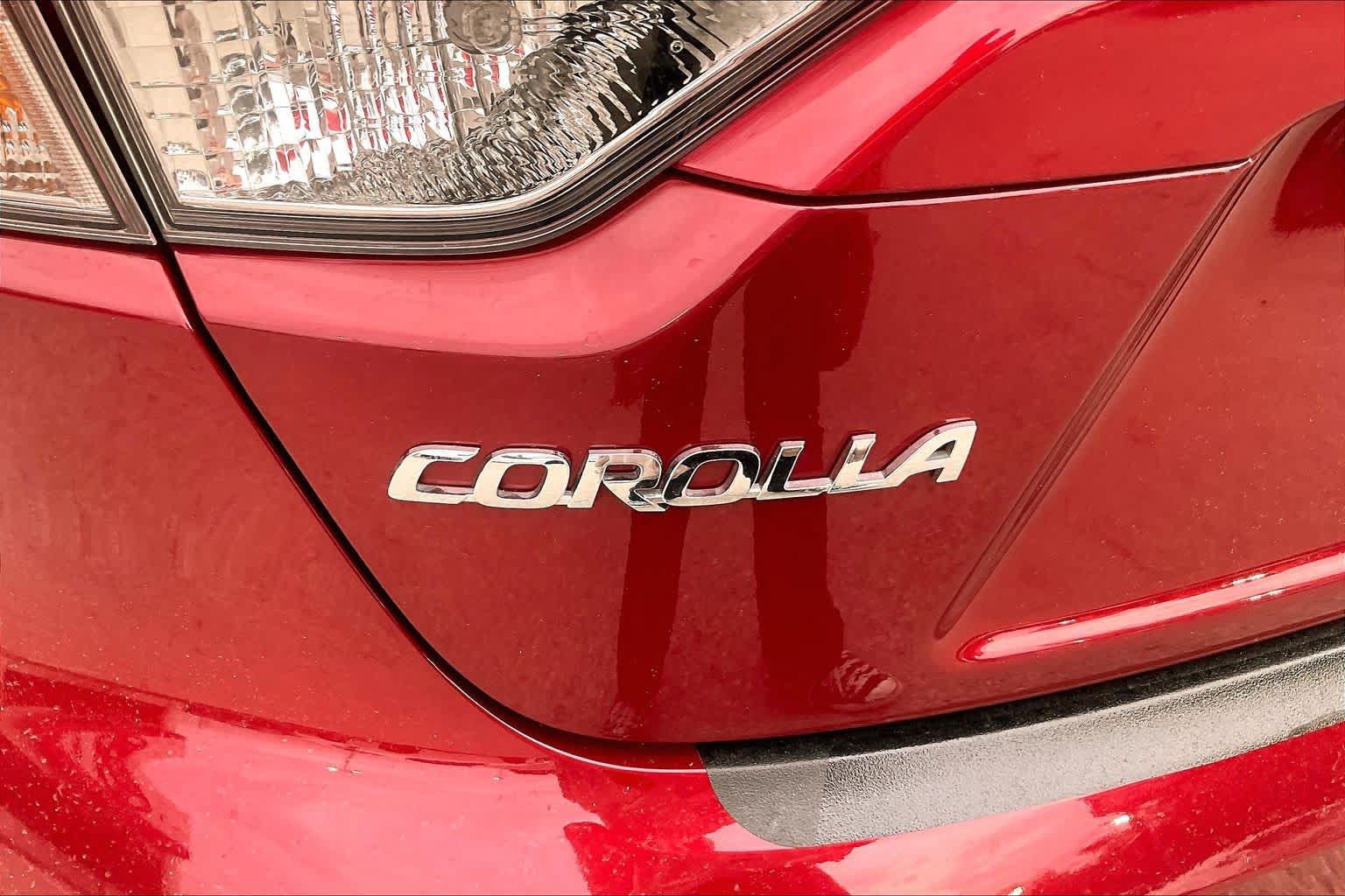 Used 2026 Toyota Corolla LE FWD image 29
