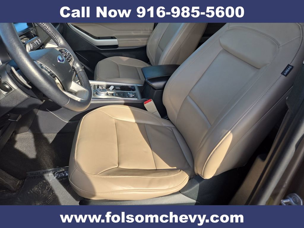 Used 2021 Ford Explorer XLT w/ Equipment Group 202A image 21