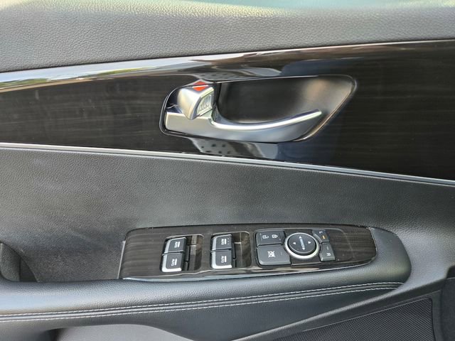 Used 2019 Kia Sorento LX w/ Option Group 020 AWD/4WD image 17