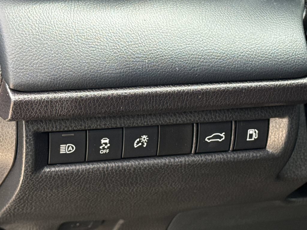 Used 2025 Toyota Camry XSE w/ Premium Package FWD image 21