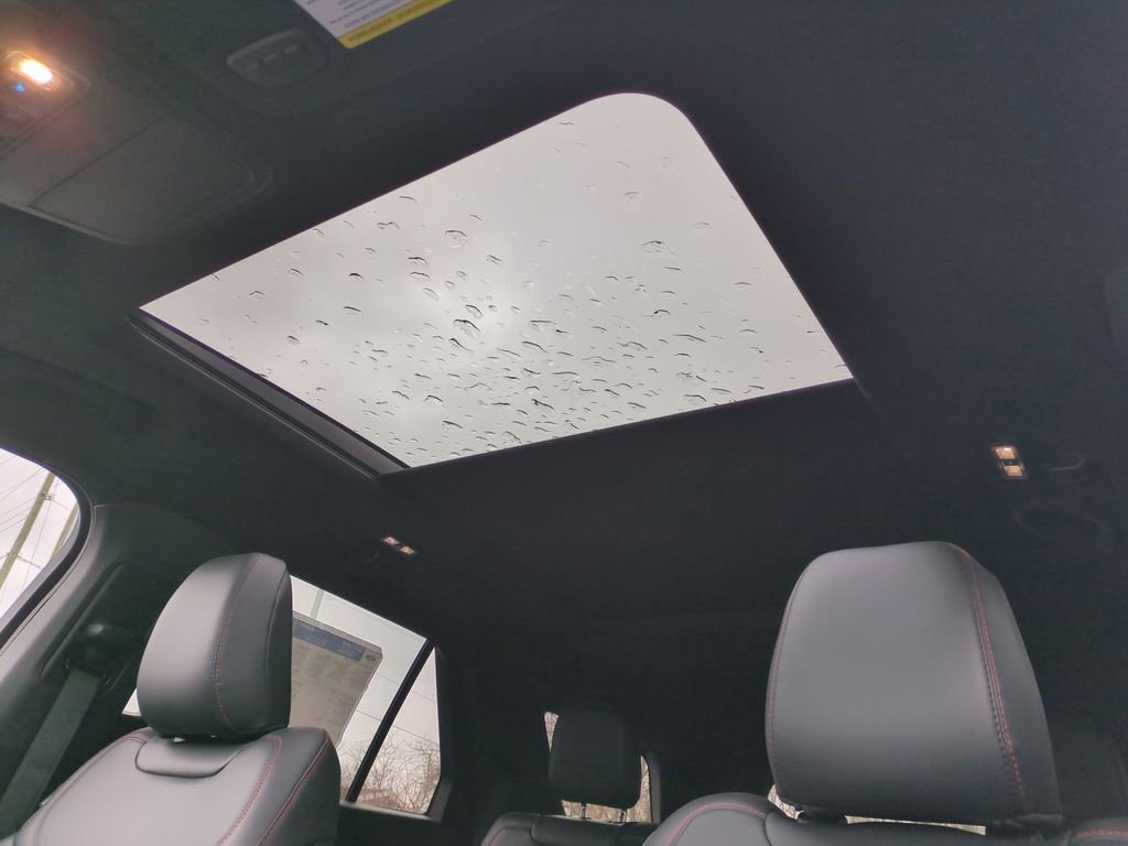 New 2026 Ford Explorer ST-Line image 47