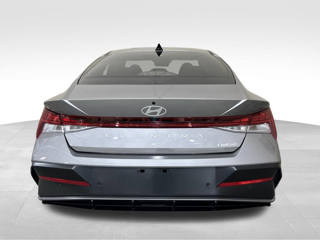 Certified 2024 Hyundai Elantra Limited image 4