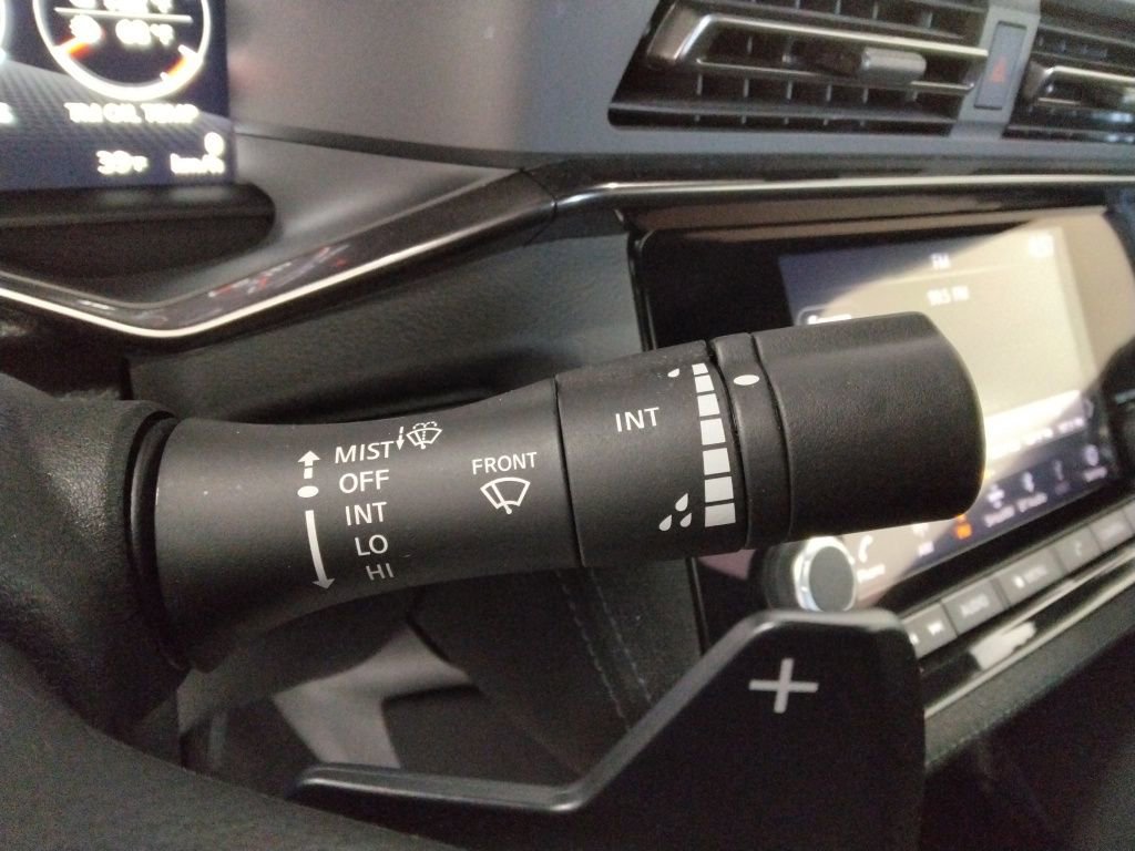 Used 2024 Nissan Z Sport w/ Floor Mat Package image 17