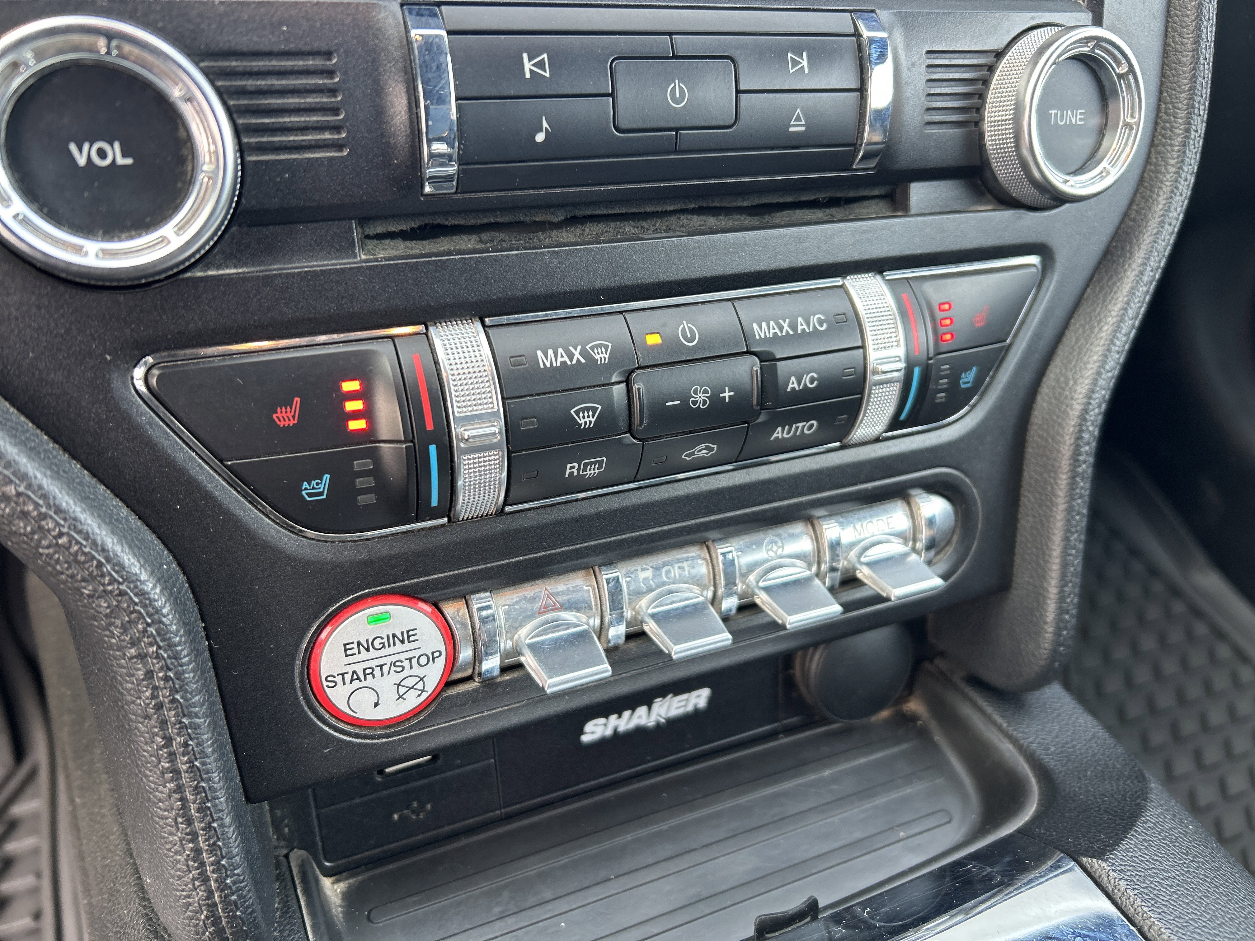 Used 2017 Ford Mustang Premium image 17