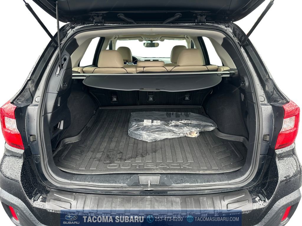 Used 2018 Subaru Outback 2.5i Limited image 19