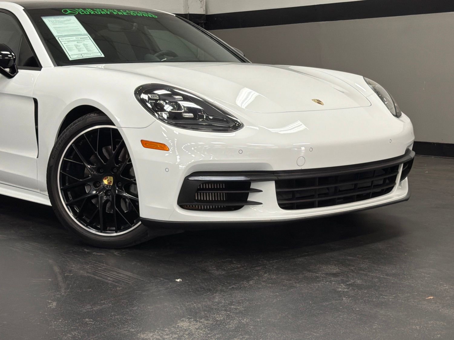 Used 2018 Porsche Panamera 4S AWD/4WD image 3