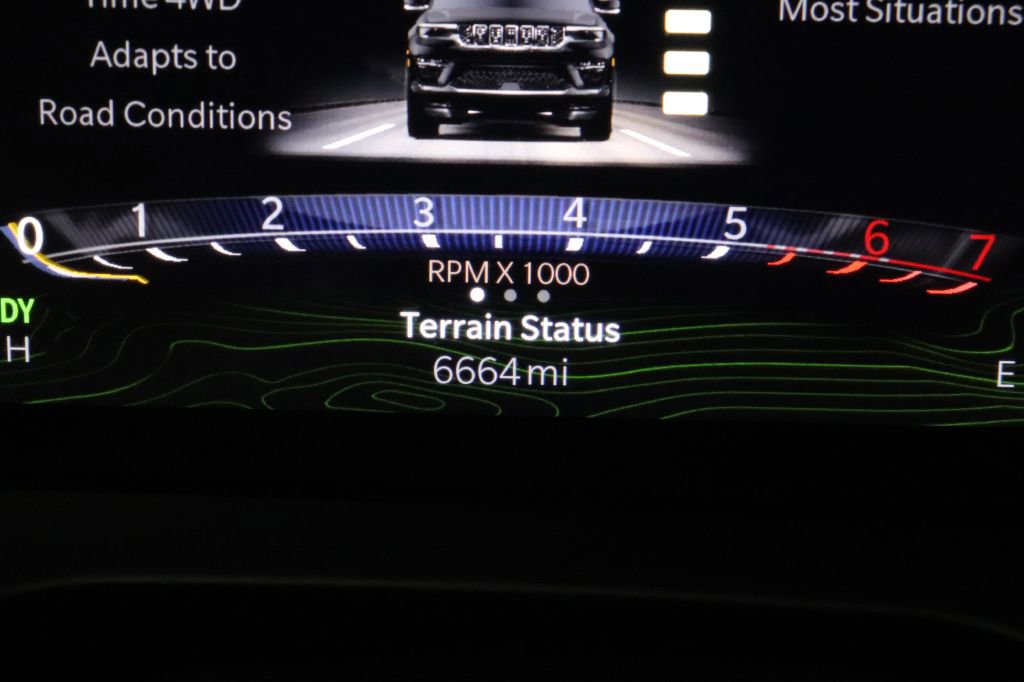 Used 2024 Jeep Grand Cherokee Overland w/ Advanced Protech Group III image 19