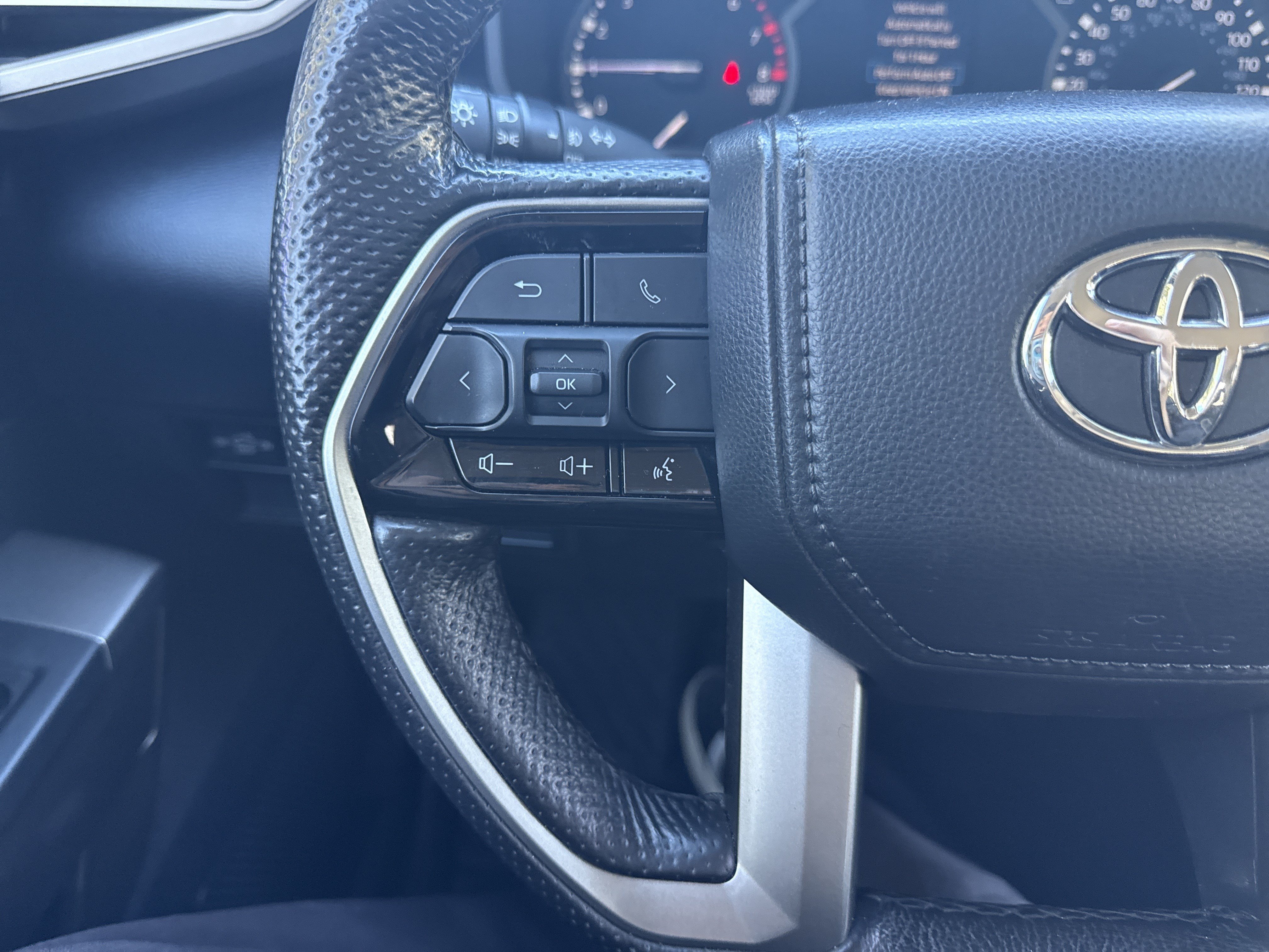 Used 2023 Toyota Tundra SR5 w/ SR5 Premium Package AWD/4WD image 19