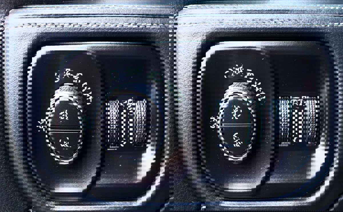 Used 2024 RAM 2500 Limited image 54