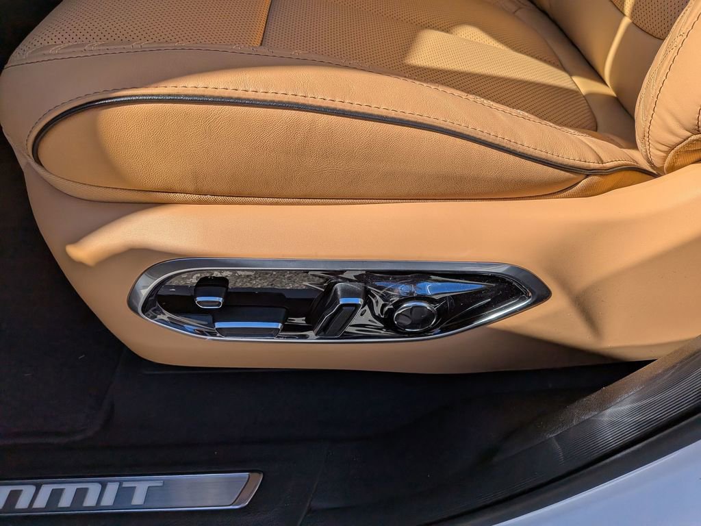 New 2025 Jeep Grand Cherokee Summit w/ Adv Protech Group IV image 17