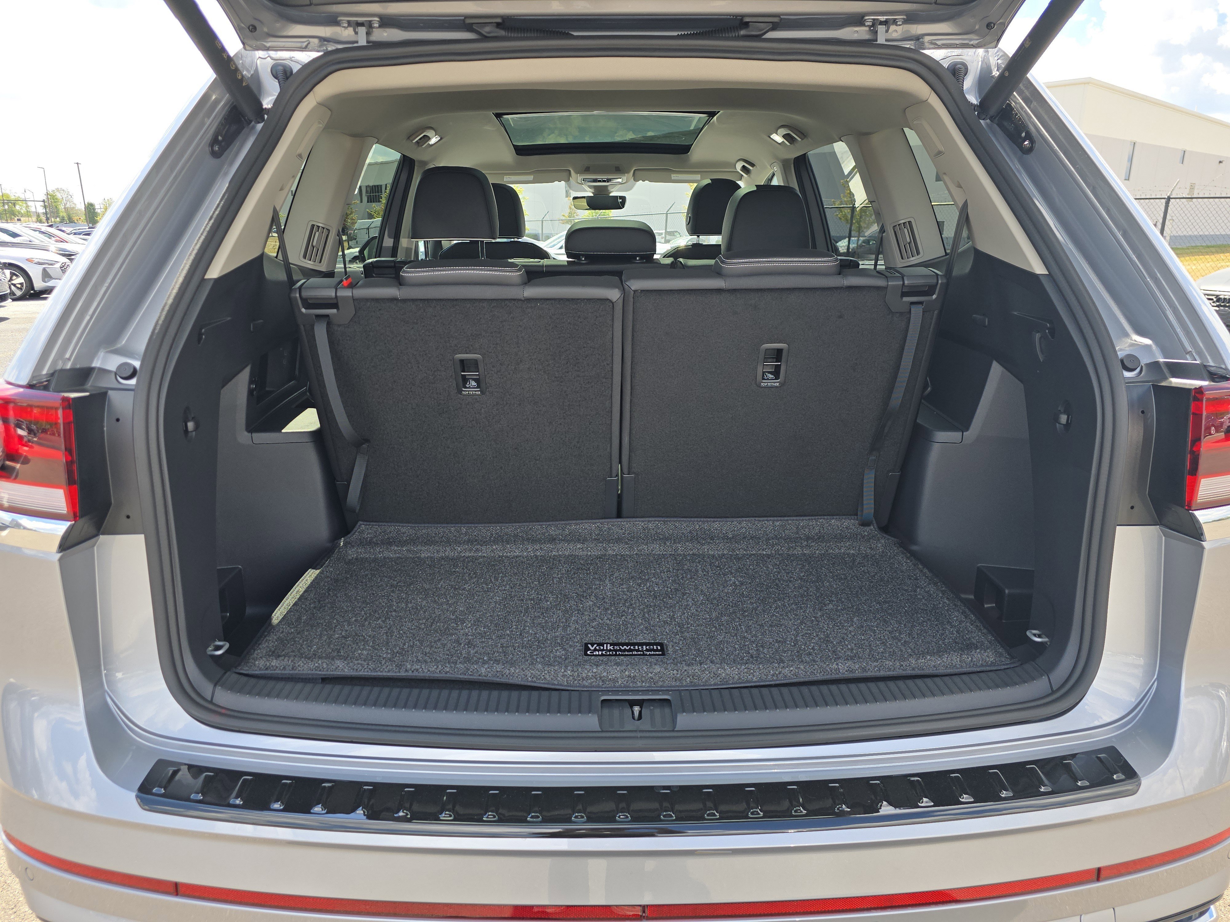 New 2026 Volkswagen Atlas SEL Premium R-Line image 17