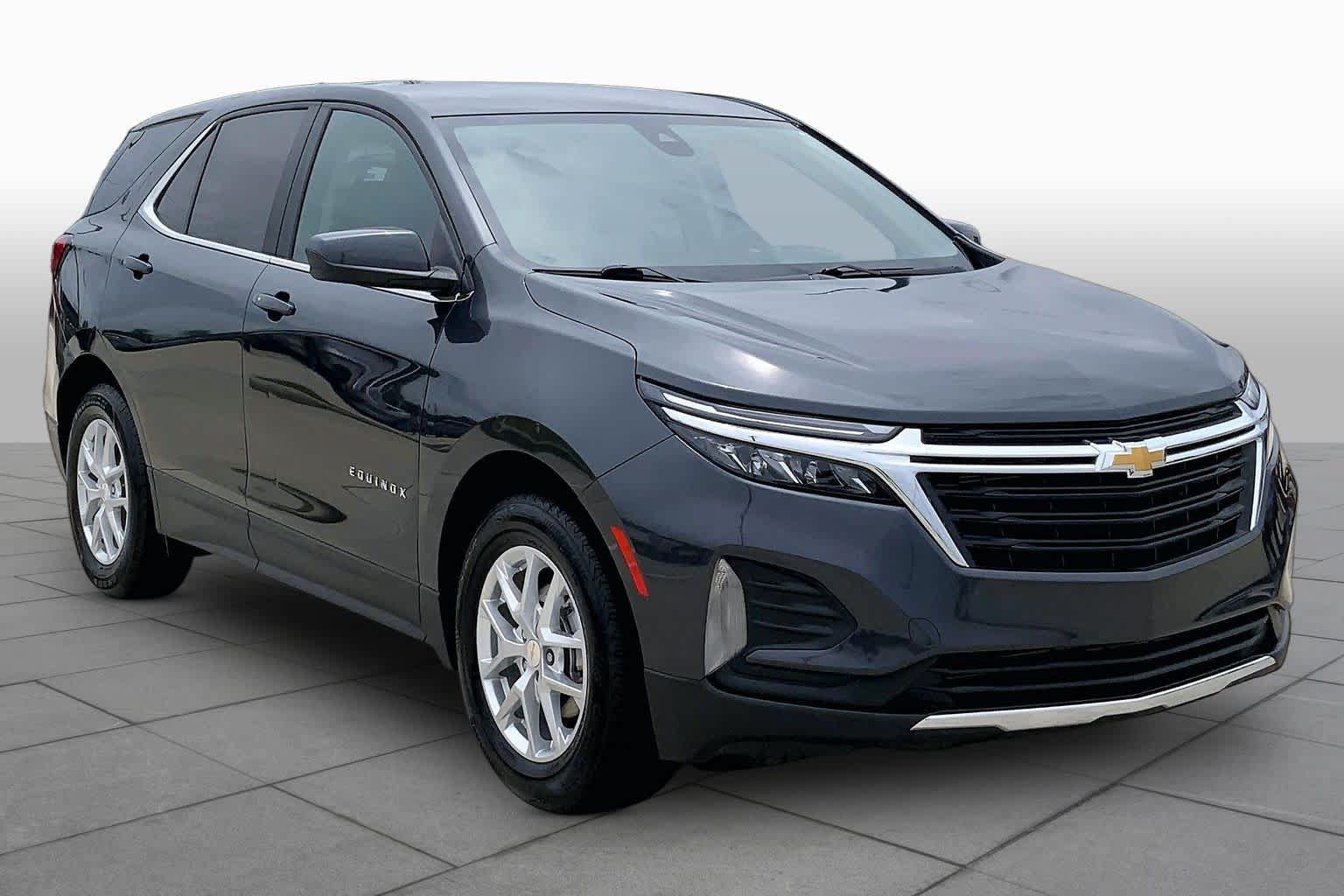 Used 2023 Chevrolet Equinox LT FWD image 3