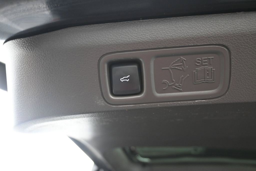Used 2022 Lincoln Navigator L Reserve AWD/4WD image 15