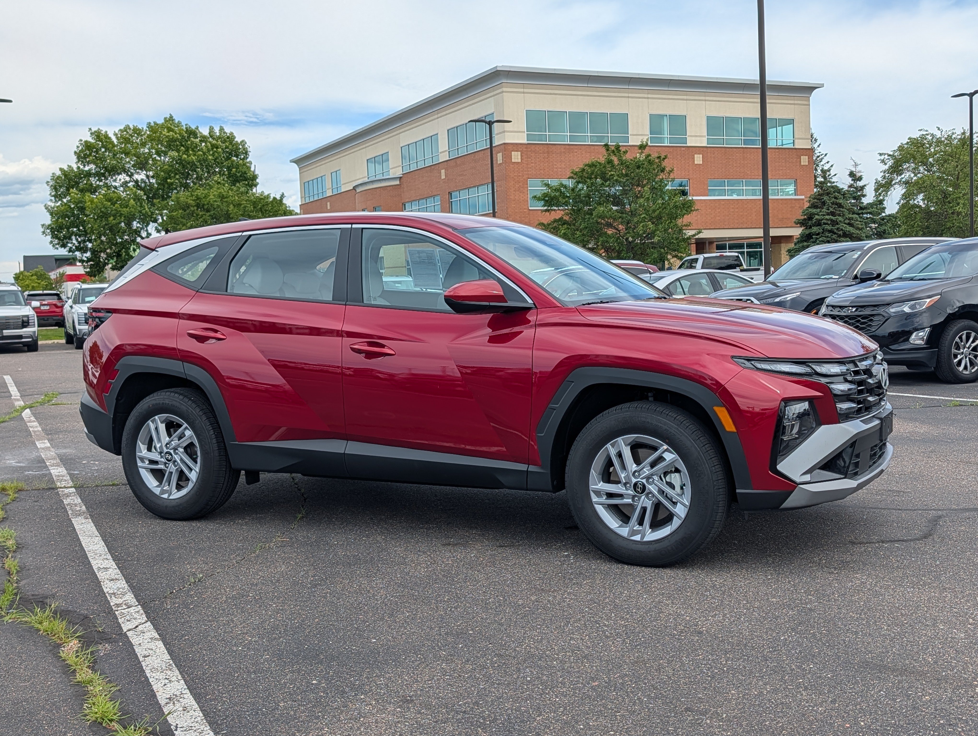 Used 2025 Hyundai Tucson SE AWD/4WD image 7