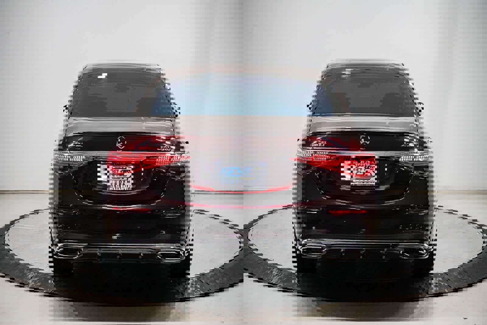 Used 2021 Mercedes-Benz S 580 4MATIC Sedan image 3