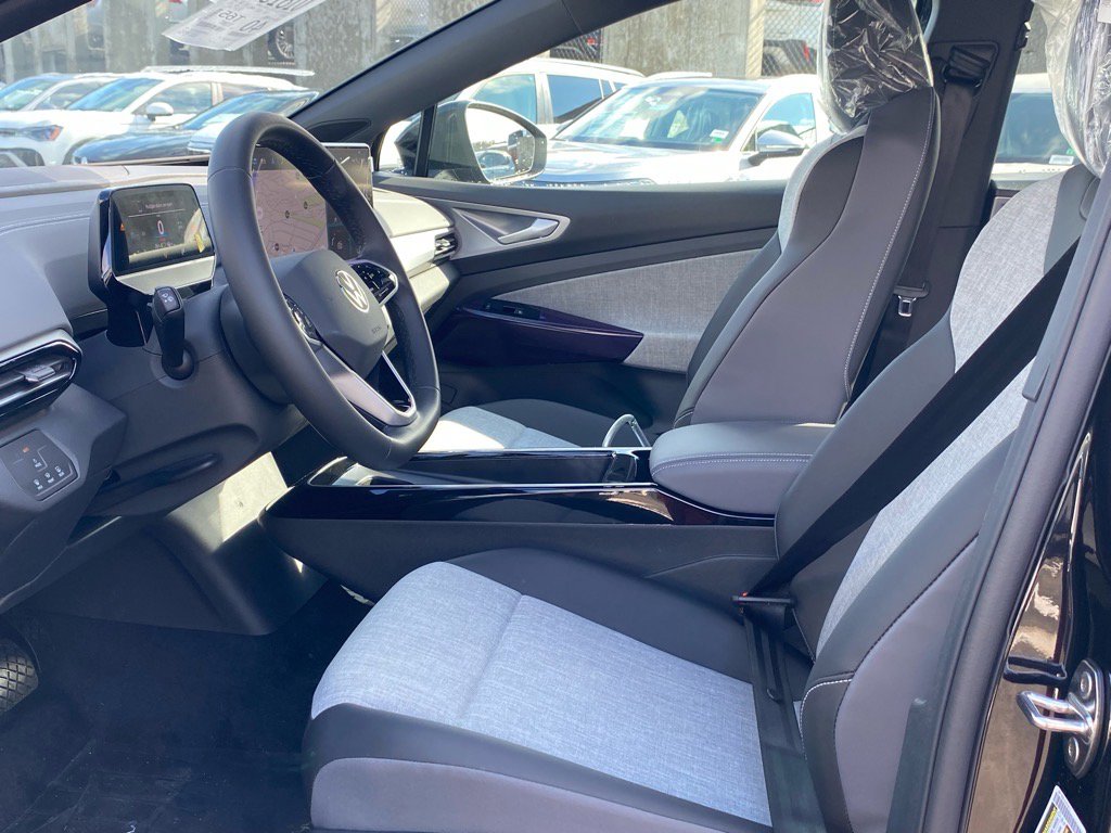 New 2025 Volkswagen ID.4 Pro image 7