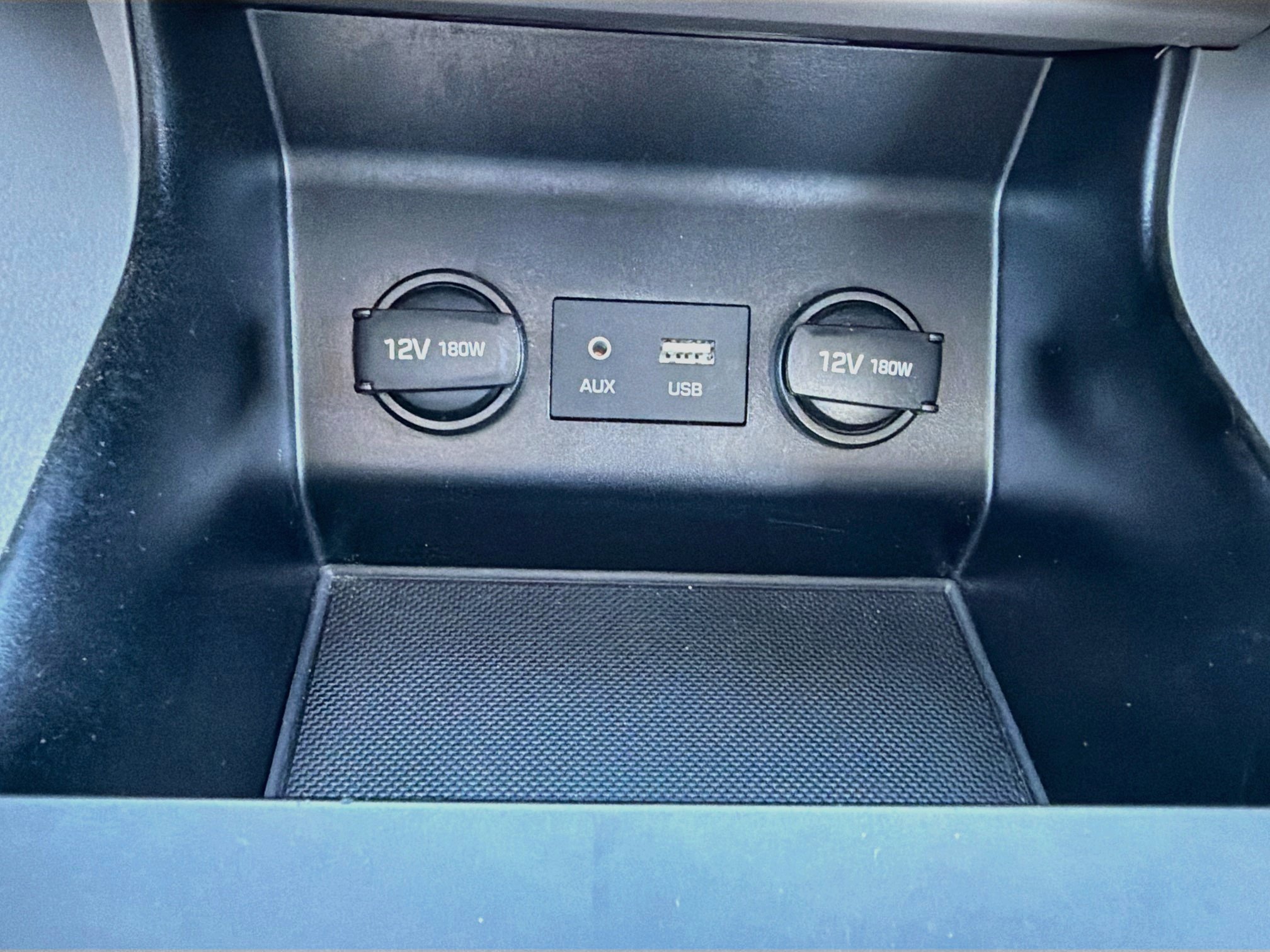 Used 2020 Hyundai Elantra SE FWD image 27