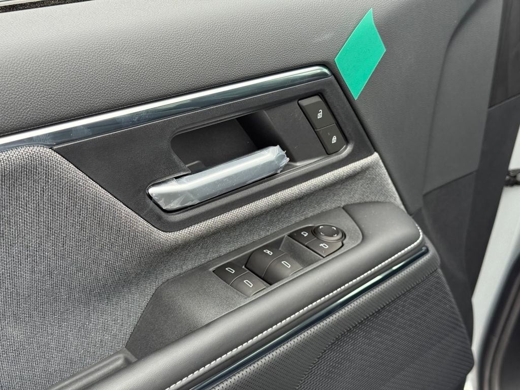 New 2026 GMC Sierra EV Elevation image 16