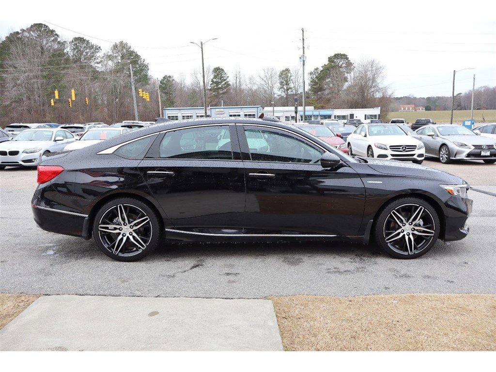 Used 2022 Honda Accord Touring image 8