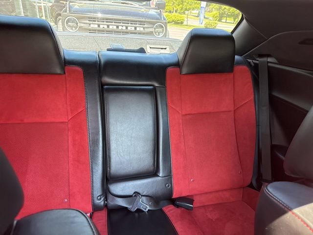 Used 2017 Dodge Challenger R/T Scat Pack RWD image 19