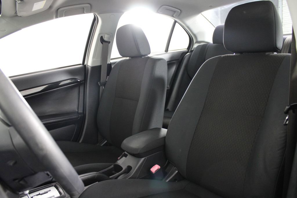 Used 2017 Mitsubishi Lancer ES image 16