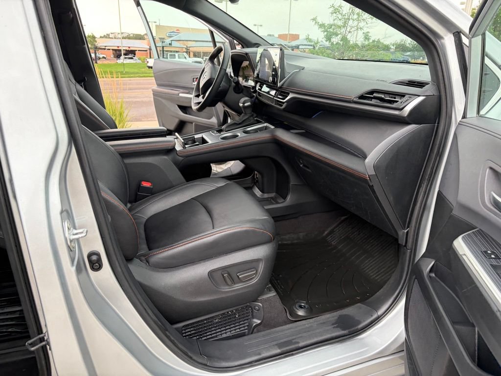 Used 2023 Toyota Sienna XSE w/ XSE Plus Package AWD/4WD image 20