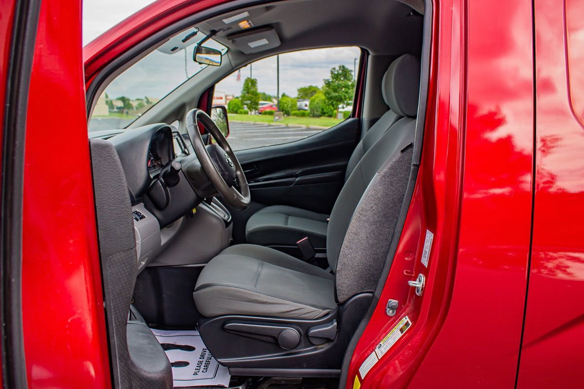 Used 2017 Nissan NV200 SV w/ Technology Package FWD image 12