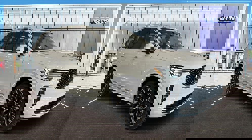 New 2026 Volvo XC90 B6 Plus w/ Protection Package Premier image 1