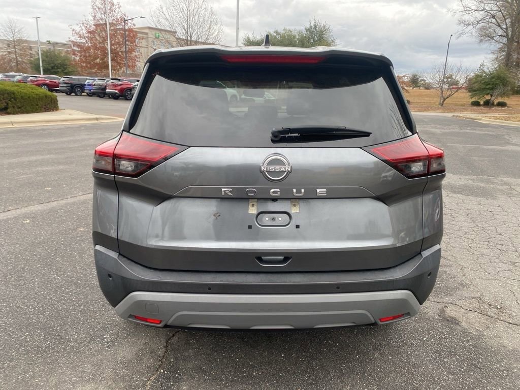 Used 2023 Nissan Rogue S image 6