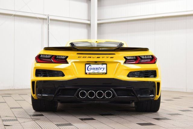 New 2025 Chevrolet Corvette Z06 w/ Stealth Interior Trim Package RWD image 7