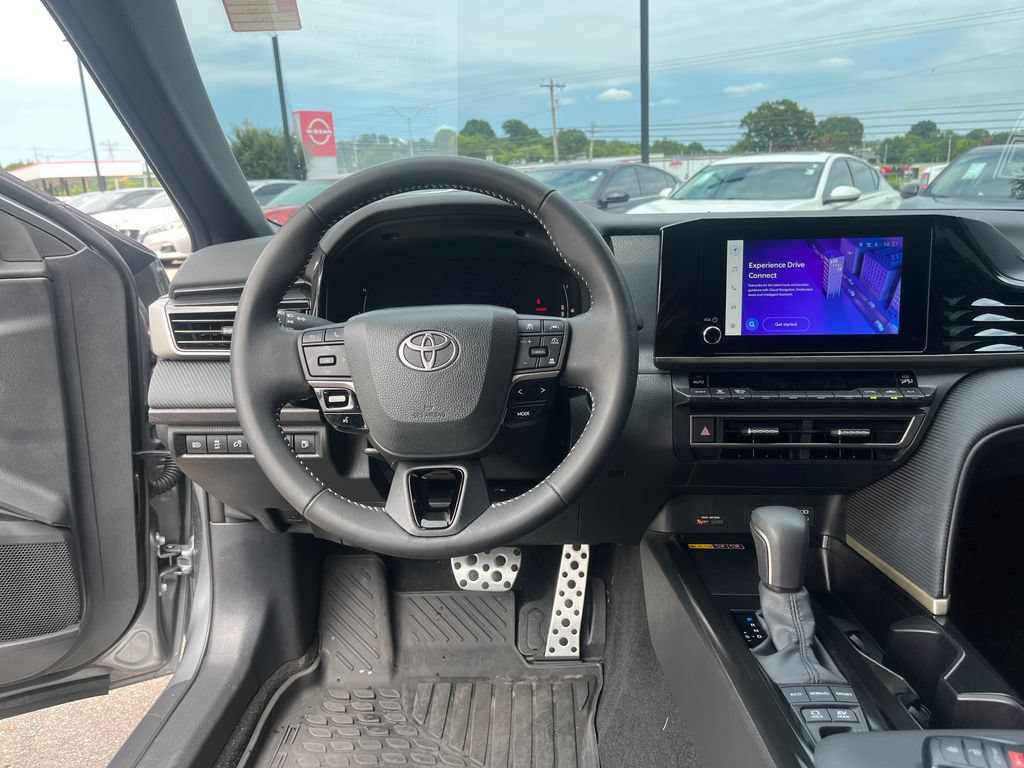 Used 2026 Toyota Camry SE FWD image 22